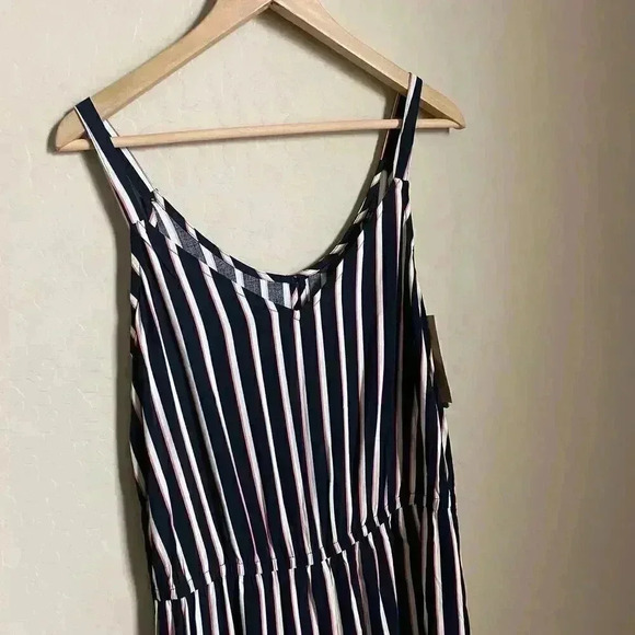 Vero Moda Striped Sleeveless Jumpsuit Size Large - Picture 13 of 14